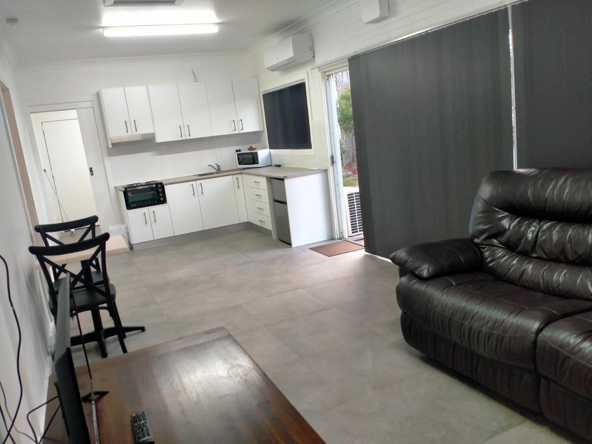 Australian Motor Home Tourist Park Twelve Mile Creek Karuah Exteriör bild